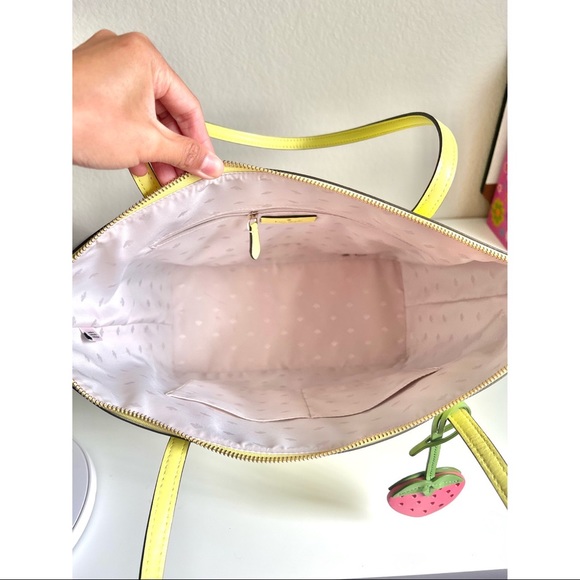 SOLD — Kate spade braelynn tote summer bag - Picture 6 of 10